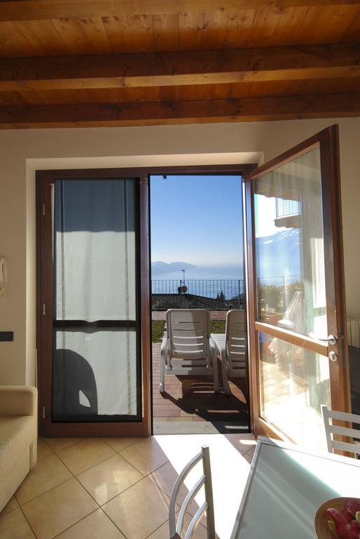 Residence Mirena - Rebomaholidays Тиньяле Экстерьер фото