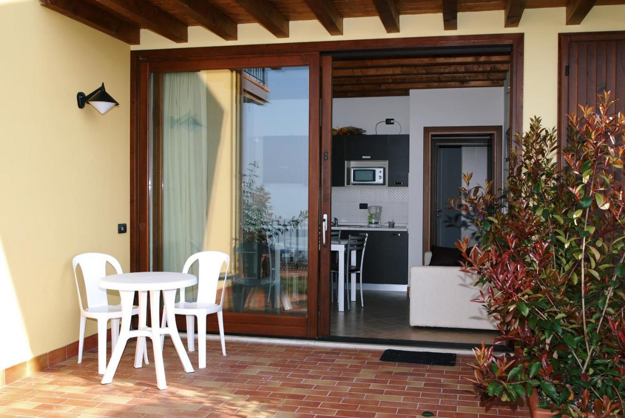 Residence Mirena - Rebomaholidays Тиньяле Экстерьер фото